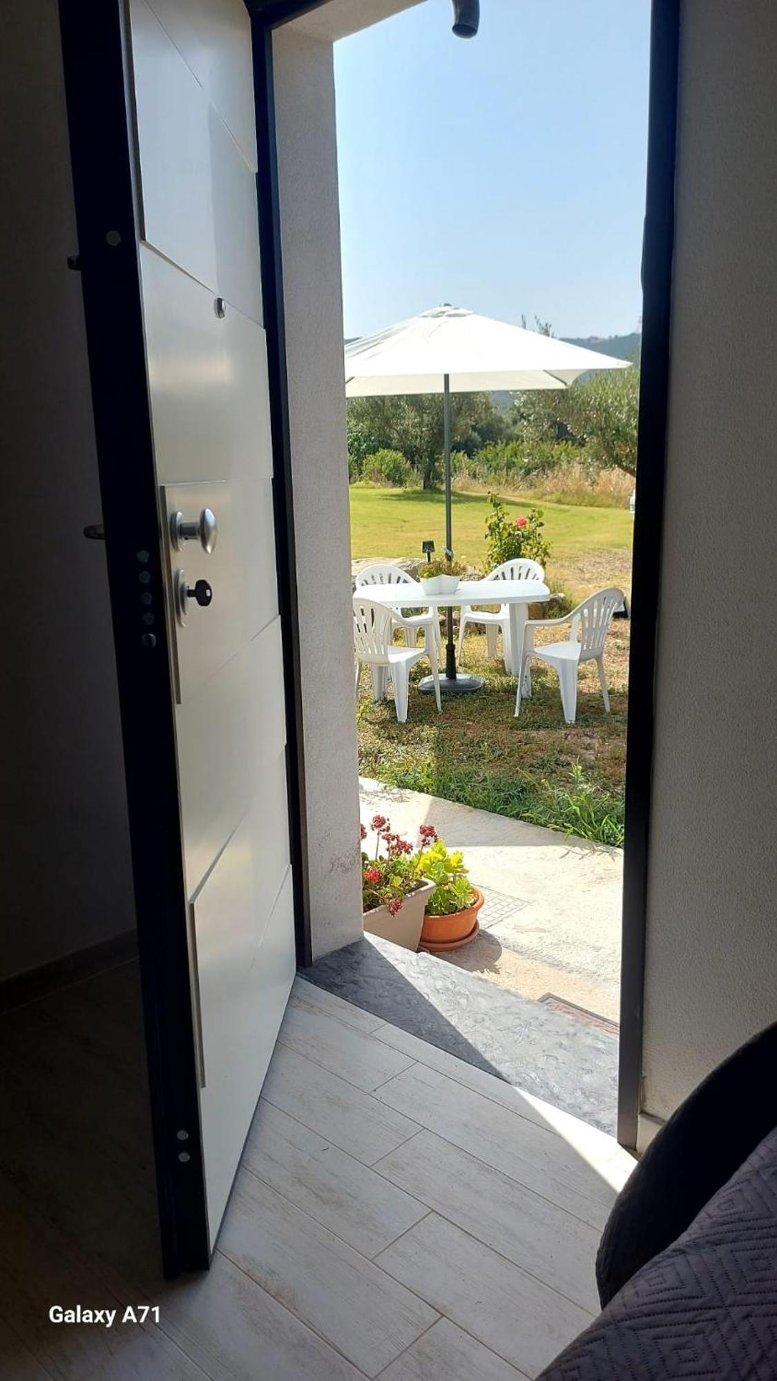 B&B Sensorial Experience Villamassargia Kültér fotó
