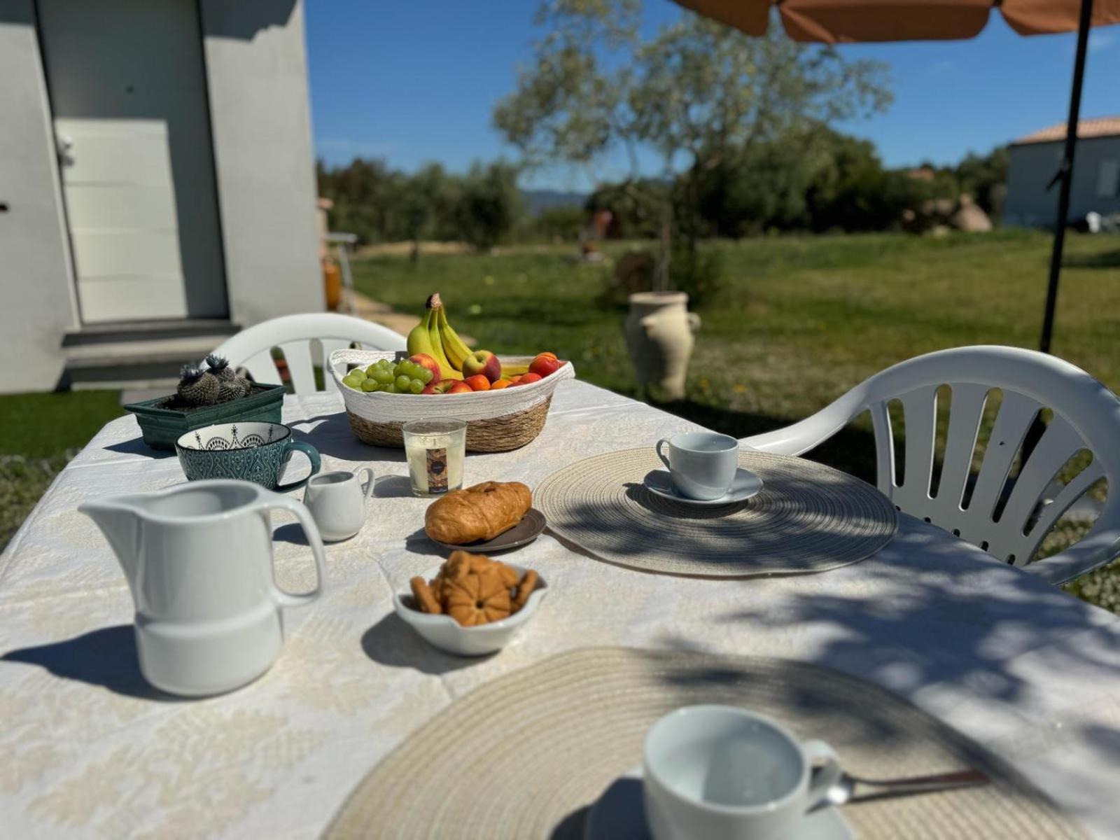 B&B Sensorial Experience Villamassargia Kültér fotó