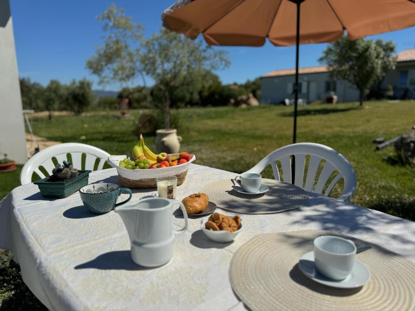 B&B Sensorial Experience Villamassargia Kültér fotó